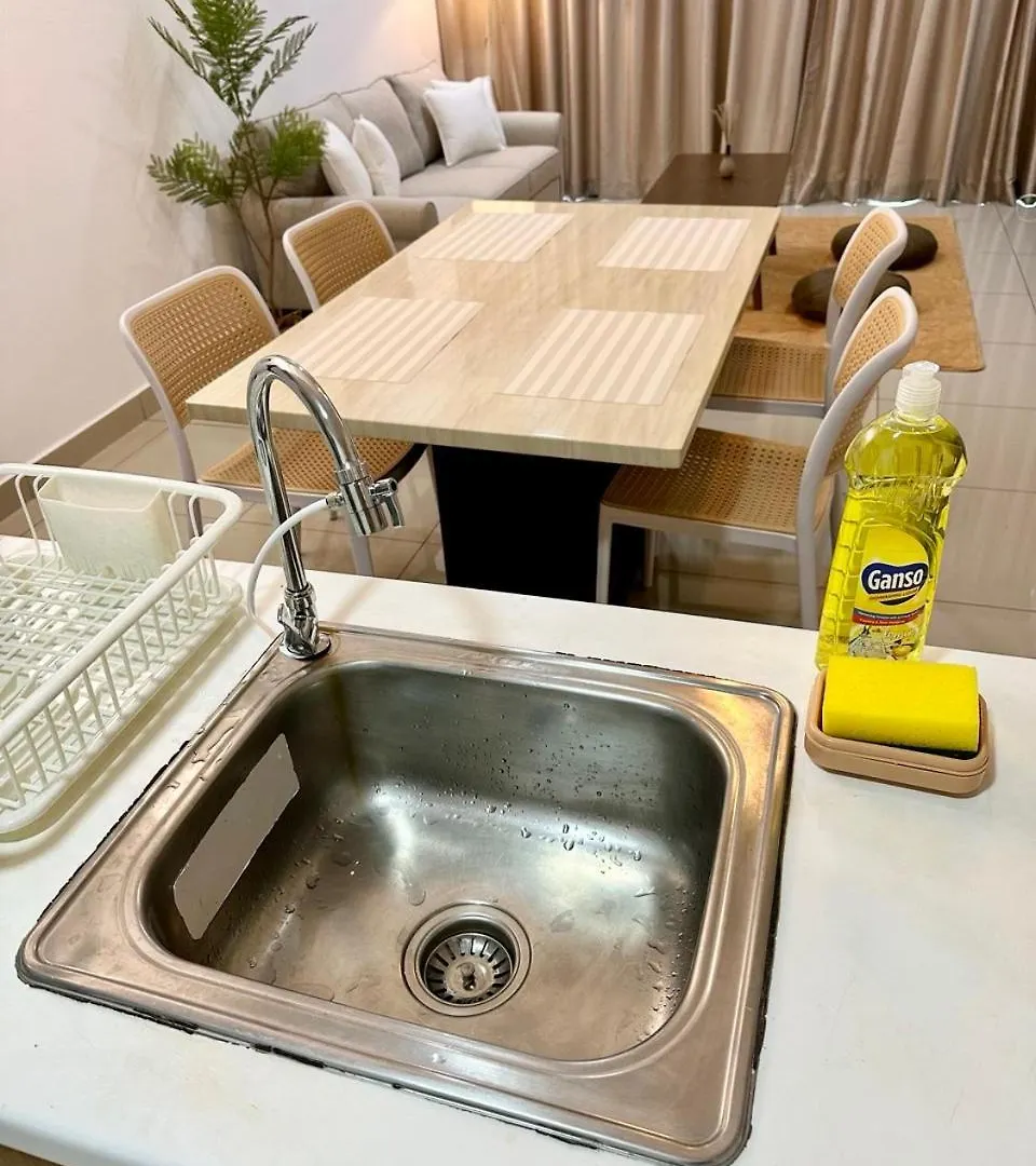 Appartamento Mount Austin Atarigame And Neflix 9Pax Balcony Palazio Johor Bahru