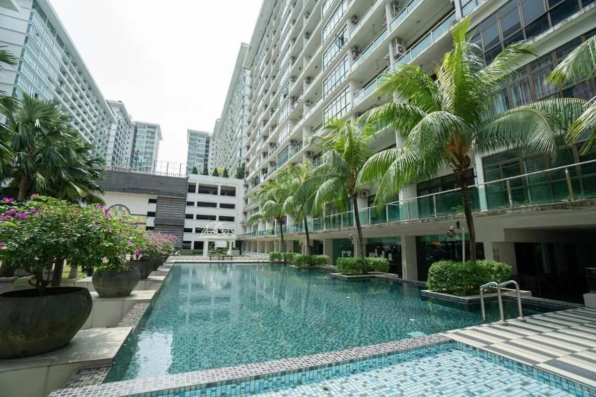 Appartamento Mount Austin Atarigame And Neflix 9Pax Balcony Palazio Johor Bahru