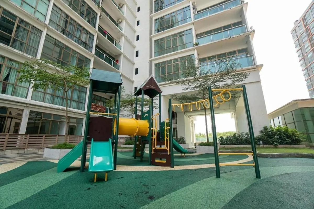Mount Austin Atarigame And Neflix 9Pax Balcony Palazio Διαμέρισμα Τζόχορ Μπάχρου